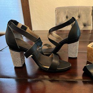 Pashion footwear - Convertible heels Size 6.5 (1.0)